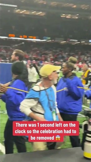 Had to wheel the stage off 😅