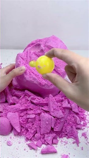 ASMR DIG A MYSTERY FUFUSQUISHY PIG KIT!!