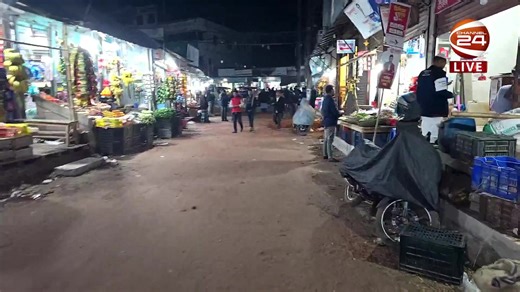 সরাসরি: শরীয়তপুরে ছাত্রদল-এনসিপি সমর্থকদের মধ্যে সংঘর্ষ | Channel 24