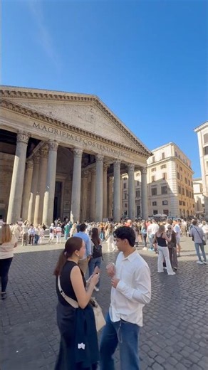 Inside Rome’s 2,000 Year Old Pantheon 🇮🇹