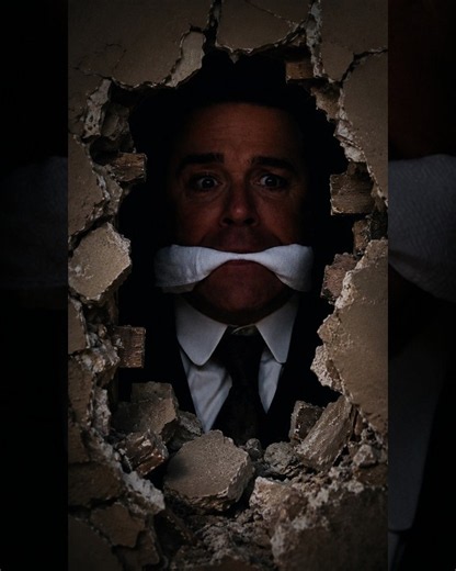 Walking up "IN" a wall?!?! | Murdoch Mysteries