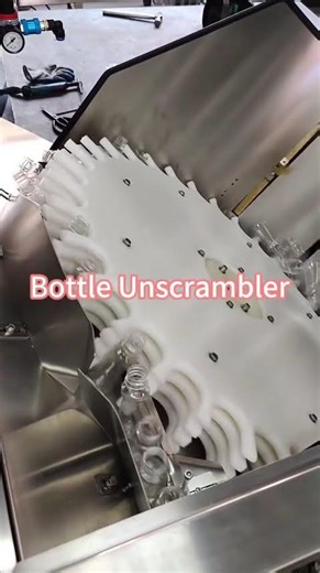 Automatic Bottle Unscrambler | Bottle Sorting Machine for Packaging Lines