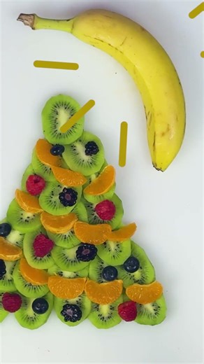 HEALTHY Christmas Tree Snack! 🥝 CoComelon DIY Cooking Craft Tutorials #kids #shorts
