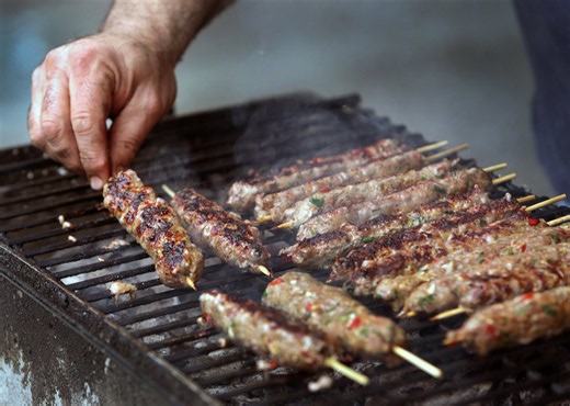 E coli outbreak tied to Kebab Shop beef, 5 hospitalized