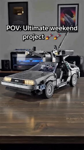 Back to the Future DeLorean 1:20 Scale Model