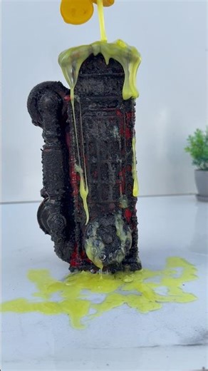 Cleaning the dirtiest telephone booth ￼ in Nairobi😲