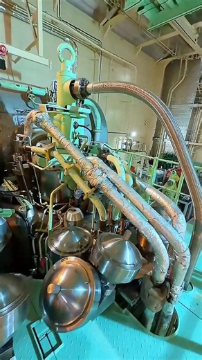 How Do Ships Get Fresh Water and Electricity at Sea ?