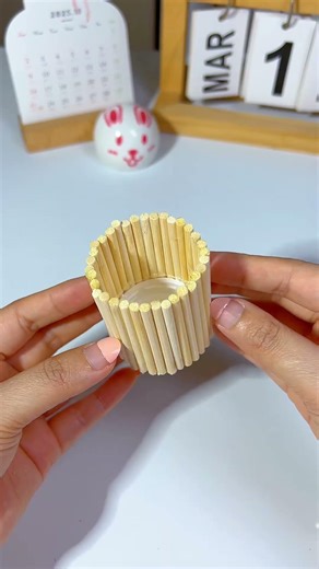 Easy Craft | How to Make a Beautiful Daisy Potted Plant with Cotton Swabs (Learn in 20 Seconds) #DIY