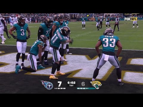 Lawrence tosses a TD laser to Washington