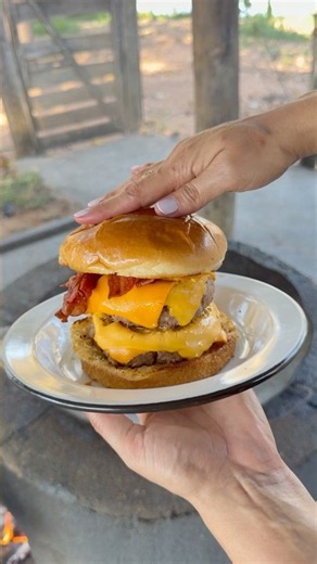 SKILLET BURGER RECIPE #recipes #food #burger