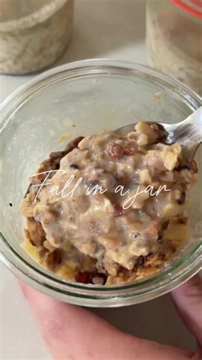 If you love apple crisp, try these Apple Crisp Overnight Oats 🍎 I started sharing recipes after my son was born, back when I was skipping my own meals and not getting enough protein. This is the kind of breakfast that fixed that for me. Creamy cinnamon oats, buttery maple apples, and a crunchy pecan crisp topping. Each serving has 21 grams of protein, and you can prep four at once. Keep the topping separate until you eat so it stays crunchy. Comment OATS and I will send you the recipe! #fallrec