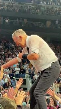 Bruce Springsteen - Tenth Ave Freeze Out 5/5/26