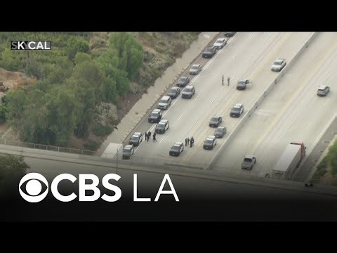 Police shooting shuts down westbound 210 Freeway in Sylmar