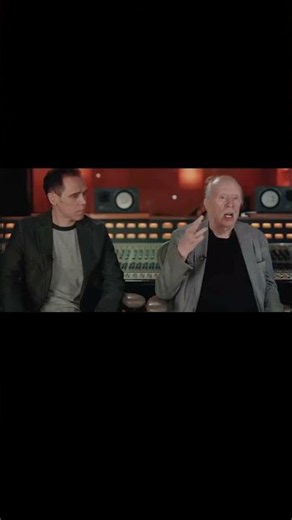 John Carpenter Reveals How He Created the HALLOWEEN Theme 🎃 | 1978