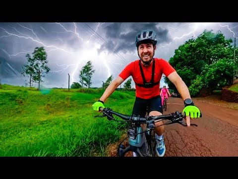FICAMOS PRESOS EM UMA TEMPESTADE COM AS BIKE ELETRICA