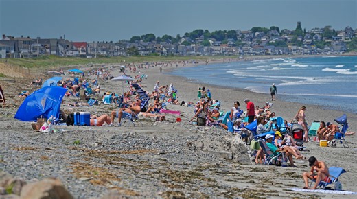 Man identified in suspected drowning death at Nantasket Beach