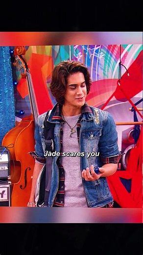Classic American TV Comedy Clips: Victorious & Tori Moments