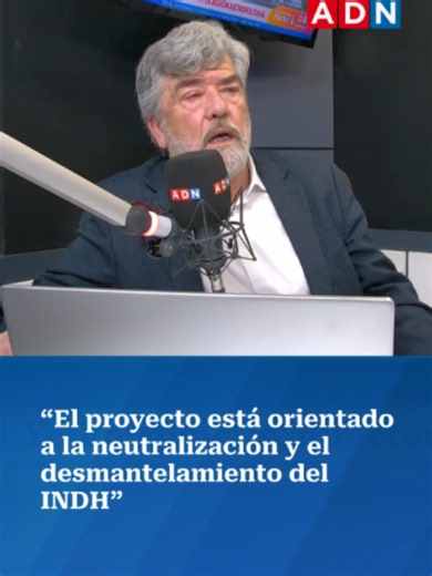 |📌 En ADN Hoy, Yerko Ljubetic, director nacional de Instituto Nacional de Derechos Humanos (INDH), criticó el proyecto ingresado por el Ejecutivo que busca reformar el organismo. La iniciativa tiene como objetivo modificar sus atribuciones, cambiar su estructura directiva y redefinir parte de su relación con el sistema político y judicial, o sea, que se mantenga un rol consultivo, eliminando su facultad para presentar querellas. #indh #institutonacionaldederechoshumanos #derechoshumanos #chile 