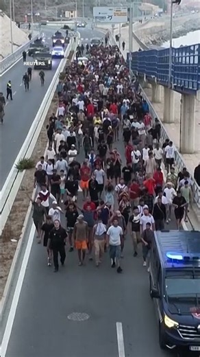 Migrants escorted to border in Spanish exclave