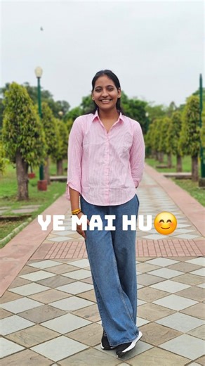 Anushka Singh on Instagram: "Mai aur mera TOTA bhai🥰 . . . . . . . . . .#explore #trending #instadaily#insta #explorepage"