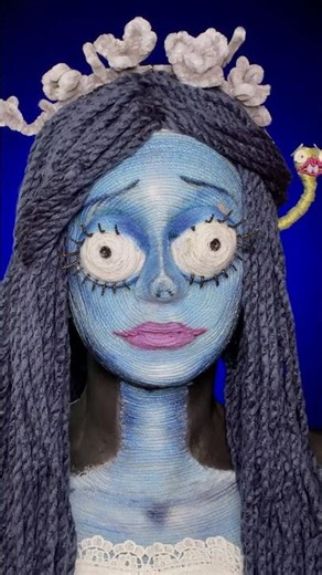 Emily Corpse Bride, yarn edition 🧶