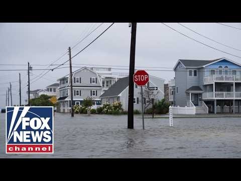 JUST IN: More than 70k without power as nor'easter SLAMS East Coast