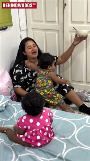 Kannika அம்மா எனக்கும் கொடுங்க🥰 Cute-ஆ கேட்ட காதல் கவிதை😍