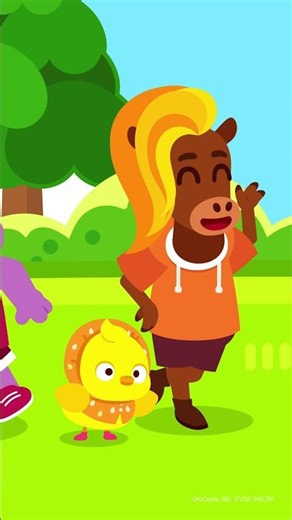 Green Light, Red Light🚦🙈 Let's Play! #JunyTony #shorts