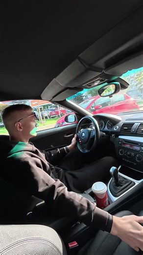 🚗 BMW M1: The Iconic Sports Car You Need to Know About!