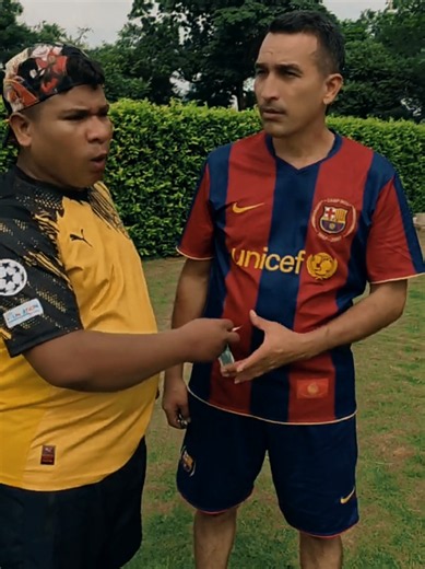 resolviendo el partido de fútbol #comedia #humor #viral | futebol