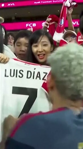 Bayern's incredible welcome during Hong Kong training 🤩