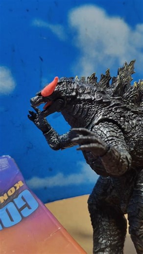 Godzilla crashes out‼️‼️|#godzilla #actionfigures #godzillaactionfigures #foryou #godzillaxkong