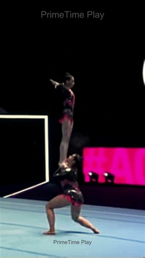 These acrobatic skills are INSANE 🤯 #gymnastics #skills