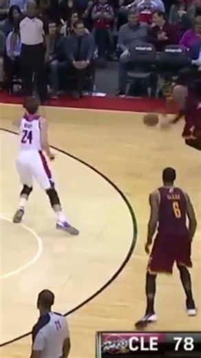 Kyrie Irving’s Crossover Is Pure Basketball Art 🤯🪄 #nba #nbaanklebreakers #shorts #kyrieirving