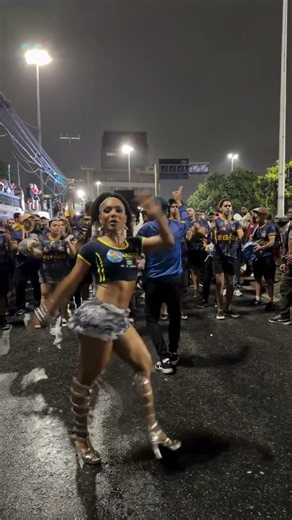 ⚠️ PARE TUDO ⚠️ para ver a Rainha MAYARA LIMA no ensaio de rua do Tuiuti Carnaval 2027