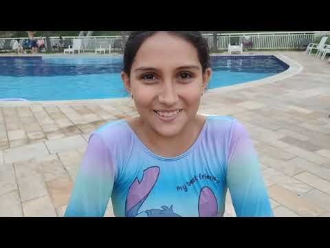 Desafio na piscina com minhas primas
