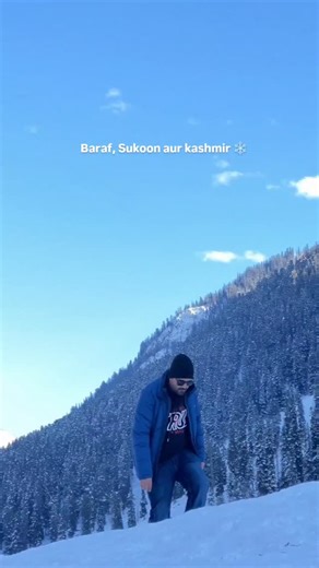 Welcome To Kashmir 🏔️🥰🫶 (Send this to your loved one's and plan a kashmir trip this winter) Imagine floating on Dal Lake Srinagar, where shikaras and houseboats make the waters sparkle.💙 Walk through Pahalgam Valley, where pine forests and the Lidder River calm your soul.🌲 Feel the thrill in Gulmarg, Kashmir's snowy paradise with Asia's highest cable car.⛷️ And breathe in the beauty of Sonamarg, the golden meadow surrounded by glaciers and alpine lakes.🌄 This is why Kashmir is called Janna
