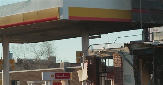 Natural gas leak caused explosion at gas station that injured 2 people, Denver authorities say