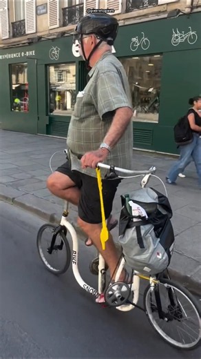 This Unique Strida Folding Bike Drives Everyone Crazy! 🚲😲 (@pierretopires) #shorts #cycle