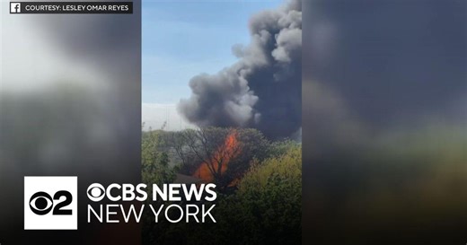 Crews battle large fire in Union City, N.J.