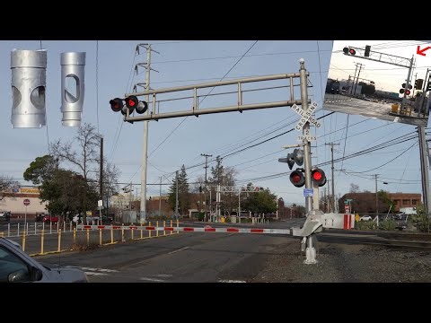 *Bell Died* Stockton Blvd/34th St. Railroad Crossing, Sacramento CA | 1 Signal With 2 Dead Bells