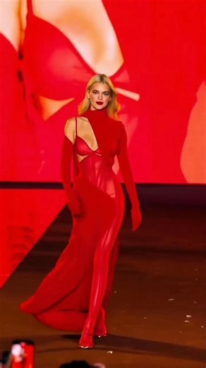 #Kendal jenner #Super model #Viral video #Runway #catwalk #YT #Viral #fashion #model #Edit #reels