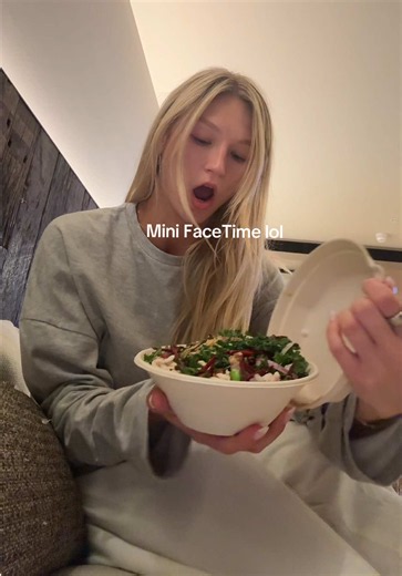 Melbourne Food Chat: A Mini FaceTime with Friends 🥰