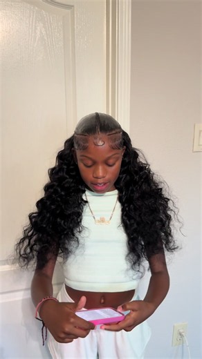 Straightening Hair: Quick Short Hairstyles & Straight Wig Ideas