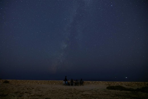 Did you see the bright green fireball? Meteor lights up Arizona sky