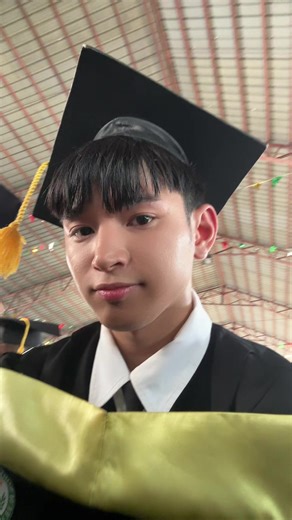 Mannix Carancho Graduation Ceremony