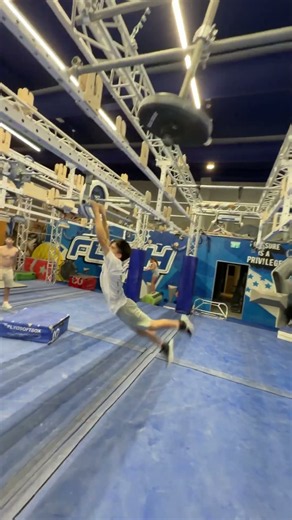 Itamar vs ninja warrior obstacle course 🤩