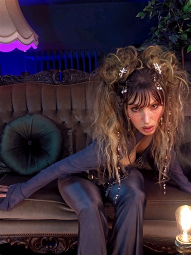 Dracula's Bride - A Vampire Gothic Transformation