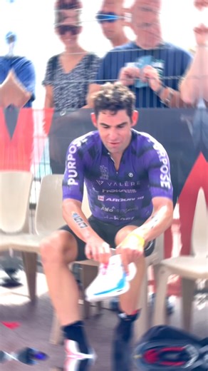 There's only one Joe Skipper 🤣 Joe Skipper sits down in transition next to some avid fans at the 2025 IRONMAN World Championship, Nice 🇫🇷 #IRONMANtri #IMWC #Nice2025 | IRONMAN