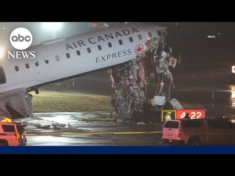 Deadly crash kills 2, shuts down LaGuardia Airport